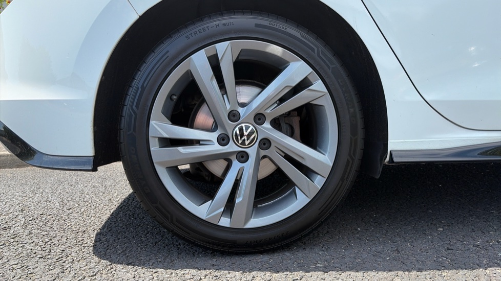 Volkswagen Golf 1.5 TSI 150 R-Line 5dr Petrol Hatchback - Image 7