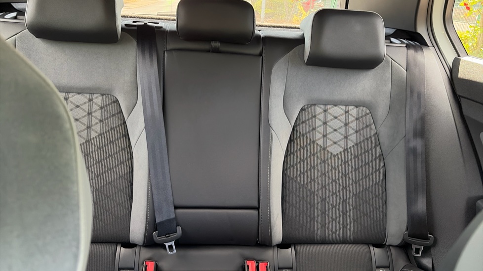 Volkswagen Golf 1.5 TSI 150 R-Line 5dr Petrol Hatchback - Image 15