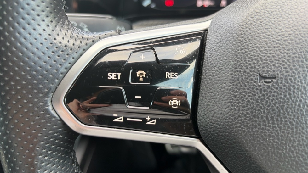 Volkswagen Golf 1.5 TSI 150 R-Line 5dr Petrol Hatchback - Image 21