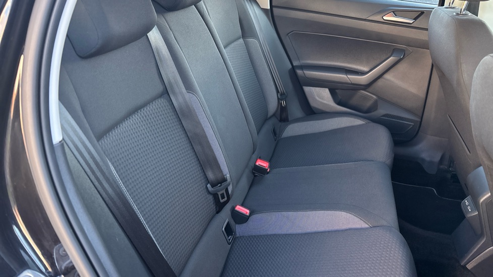 Volkswagen Polo 1.0 TSI Life 5dr Petrol Hatchback - Image 33