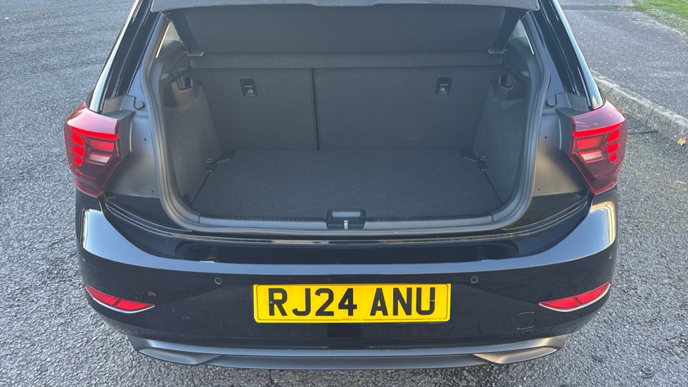 Volkswagen Polo 1.0 TSI Life 5dr Petrol Hatchback - Image 37