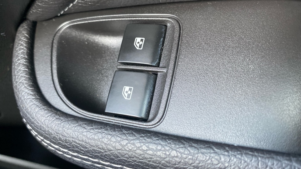 Vauxhall Adam 1.2i Energised 3dr Petrol Hatchback - Image 38