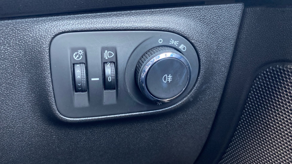 Vauxhall Adam 1.2i Energised 3dr Petrol Hatchback - Image 39