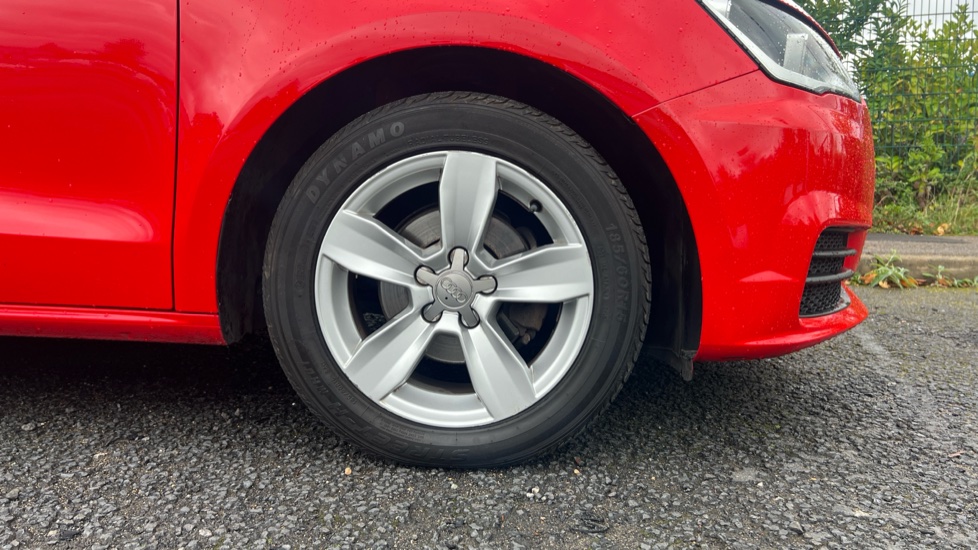 Audi A1 1.0 TFSI SE 5dr Petrol Hatchback - Image 7