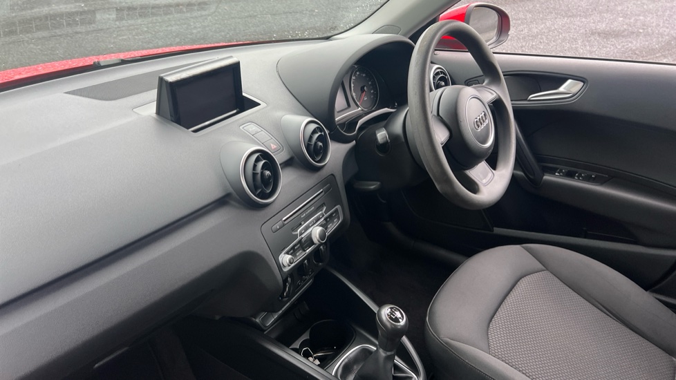 Audi A1 1.0 TFSI SE 5dr Petrol Hatchback - Image 9