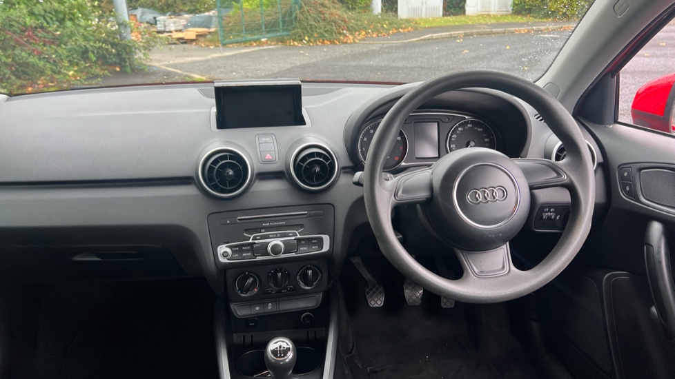 Audi A1 1.0 TFSI SE 5dr Petrol Hatchback - Image 10