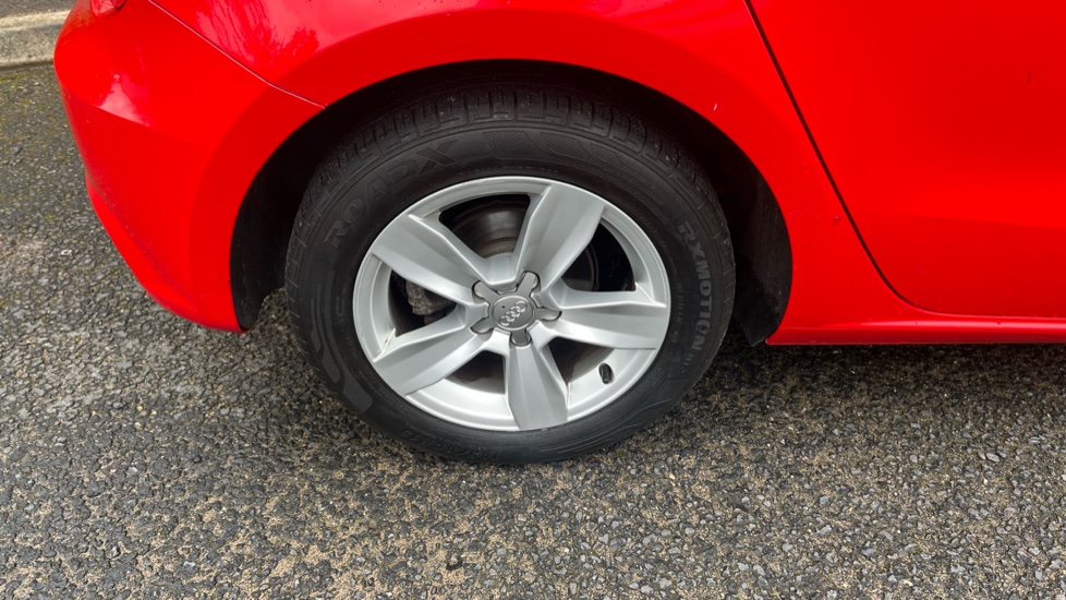 Audi A1 1.0 TFSI SE 5dr Petrol Hatchback - Image 38