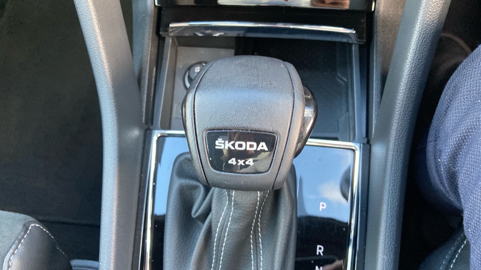 Skoda Kodiaq 2.0 TSI 190 Sport Line 4x4 5dr DSG [7 Seat] Petrol Estate - Image 26