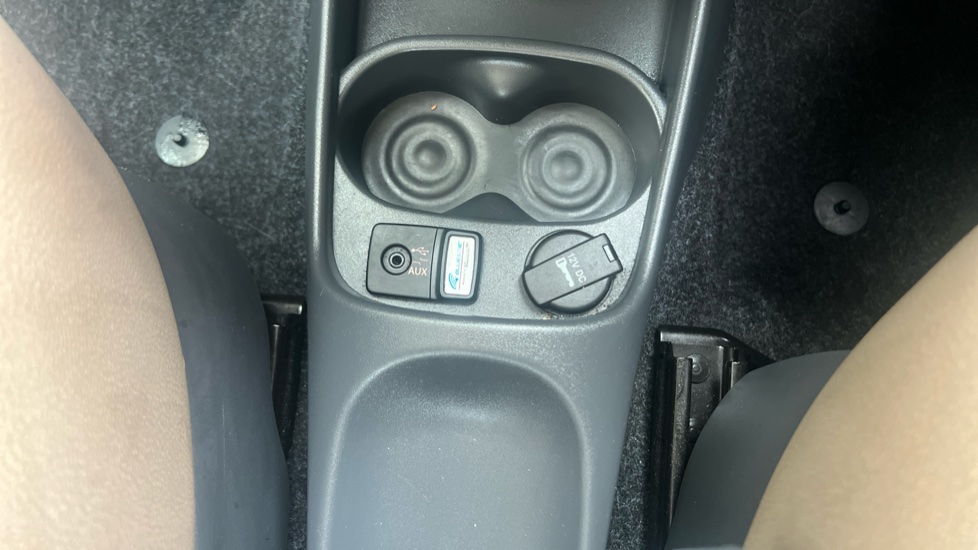 Fiat 500 1.2 Cult 3dr Petrol Hatchback - Image 28