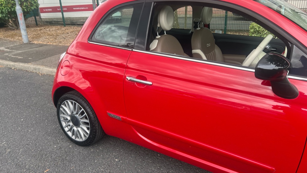 Fiat 500 1.2 Cult 3dr Petrol Hatchback - Image 35
