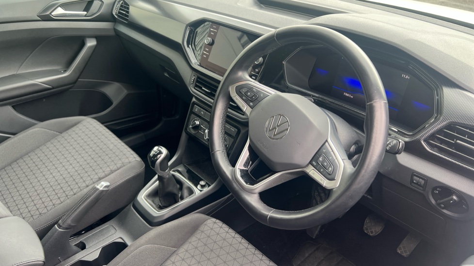 Volkswagen T-Cross 1.0 TSI SE 5dr Petrol Estate - Image 11