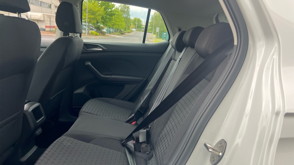 Volkswagen T-Cross 1.0 TSI SE 5dr Petrol Estate - Image 16