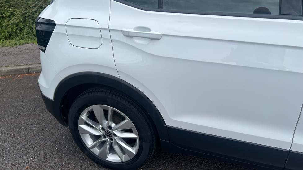 Volkswagen T-Cross 1.0 TSI SE 5dr Petrol Estate - Image 31