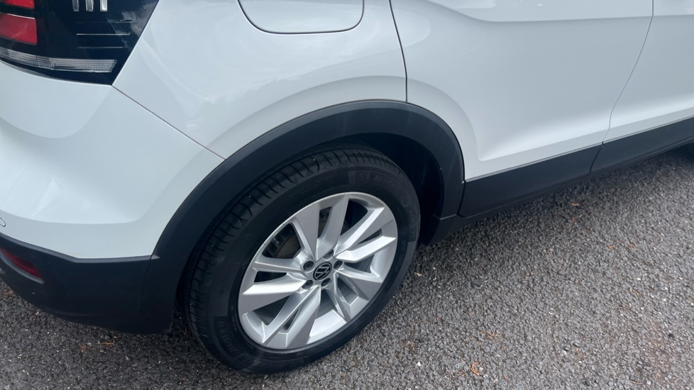 Volkswagen T-Cross 1.0 TSI SE 5dr Petrol Estate - Image 32