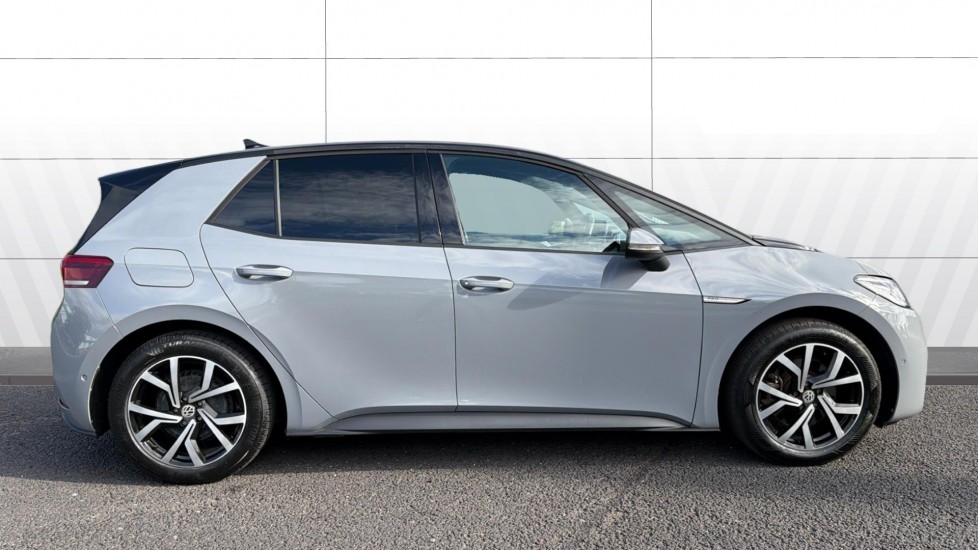 Volkswagen ID.3 150kW Family Pro Performance 58kWh 5dr Auto Electric Hatchback - Image 5