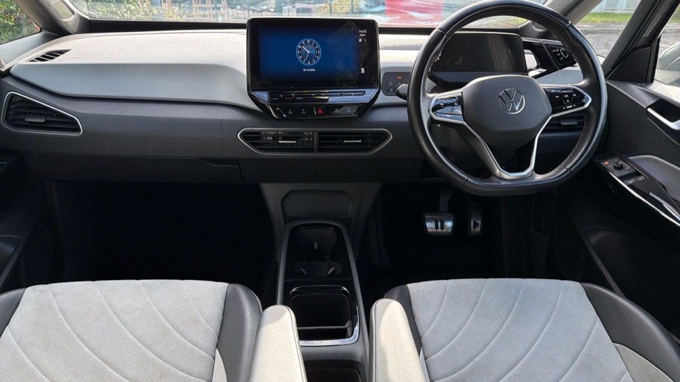 Volkswagen ID.3 150kW Family Pro Performance 58kWh 5dr Auto Electric Hatchback - Image 10