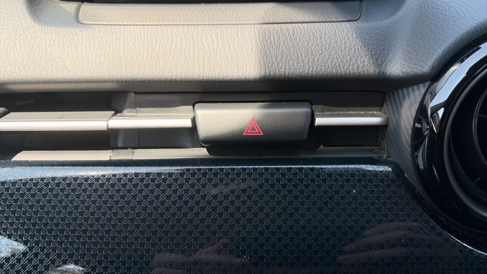 Mazda 2 1.5 SE-L Nav+ 5dr Petrol Hatchback - Image 34