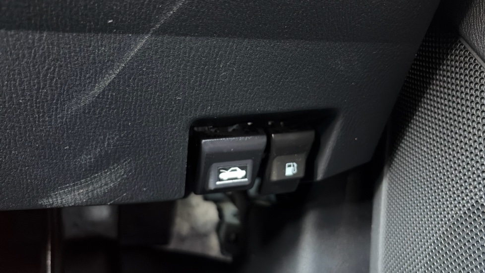 Mazda 2 1.5 SE-L Nav+ 5dr Petrol Hatchback - Image 39