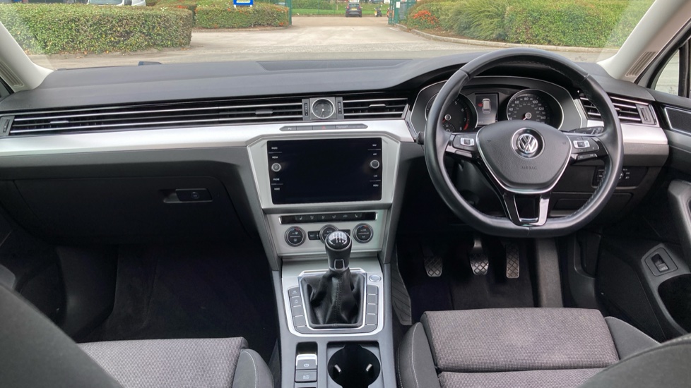 Volkswagen Passat 1.4 TSI 150 SE Business 5dr Petrol Estate - Image 10