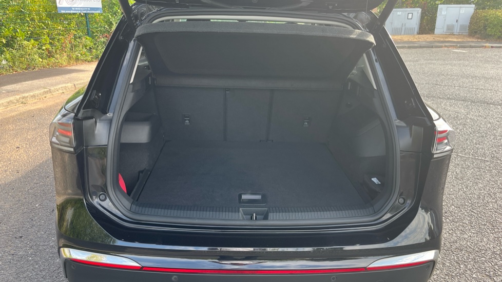 Volkswagen Tiguan 1.5 eTSI 150 Elegance 5dr DSG Petrol Estate - Image 4