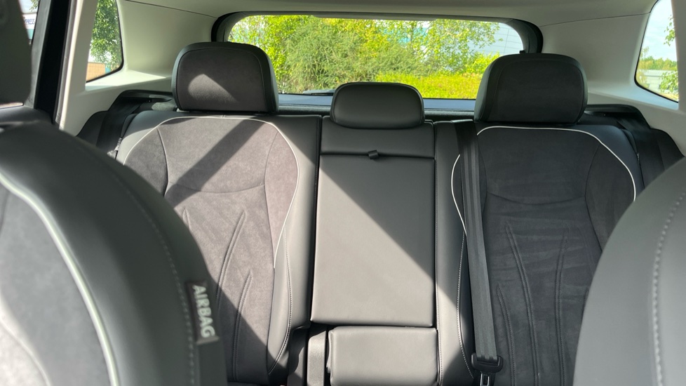 Volkswagen Tiguan 1.5 eTSI 150 Elegance 5dr DSG Petrol Estate - Image 15