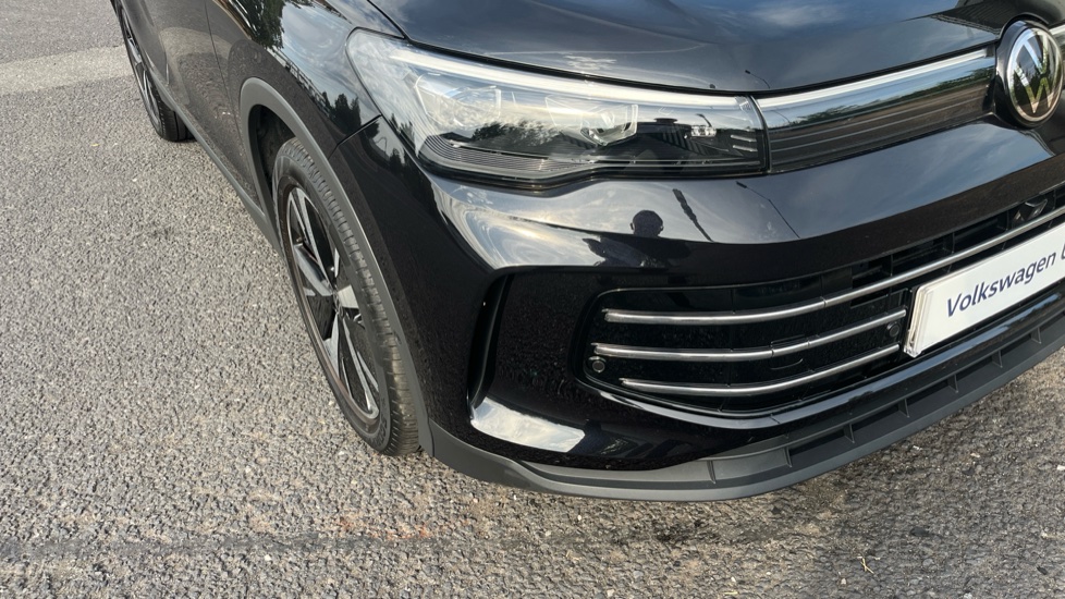 Volkswagen Tiguan 1.5 eTSI 150 Elegance 5dr DSG Petrol Estate - Image 40