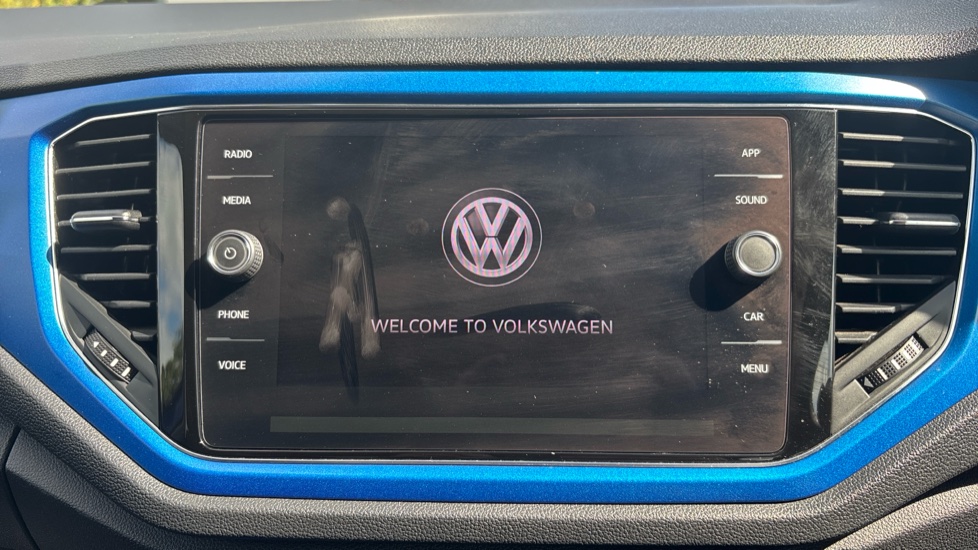 Volkswagen T-Roc 1.6 TDI Design 5dr Diesel Hatchback - Image 12