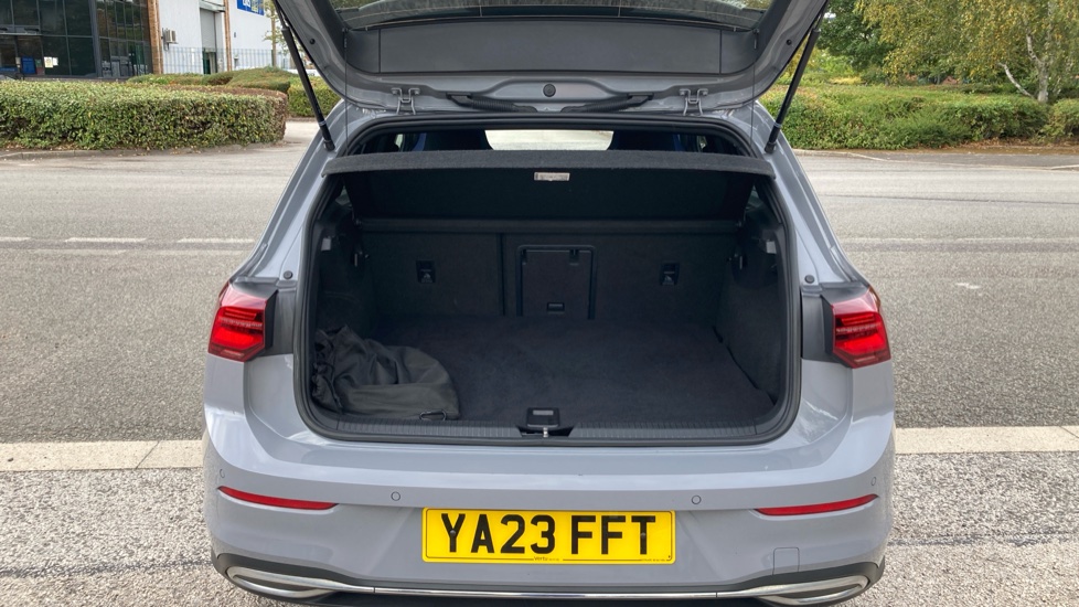Volkswagen Golf 1.4 TSI GTE 5dr DSG Hatchback - Image 4