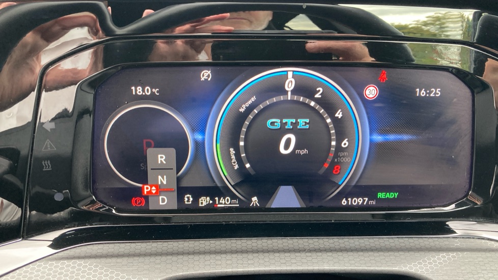 Volkswagen Golf 1.4 TSI GTE 5dr DSG Hatchback - Image 46