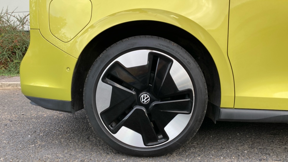 Volkswagen ID. Buzz 150kW Style Pro 77kWh 5dr Auto Electric Estate - Image 7