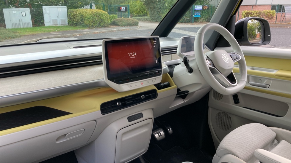 Volkswagen ID. Buzz 150kW Style Pro 77kWh 5dr Auto Electric Estate - Image 9