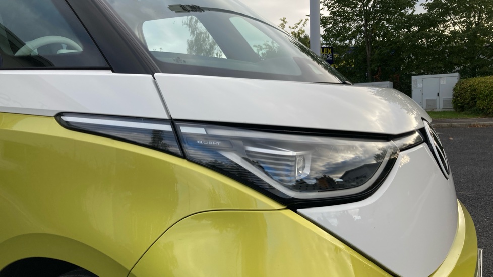 Volkswagen ID. Buzz 150kW Style Pro 77kWh 5dr Auto Electric Estate - Image 21