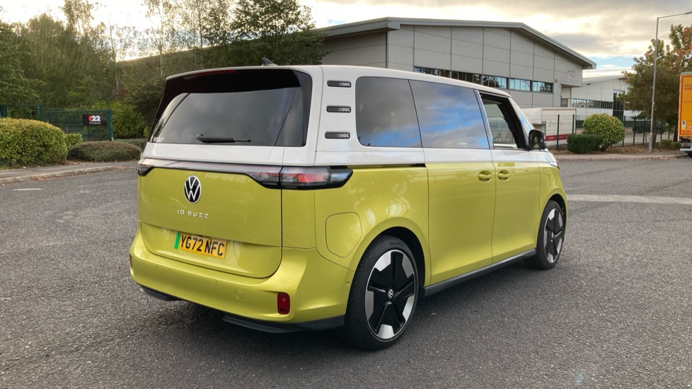 Volkswagen ID. Buzz 150kW Style Pro 77kWh 5dr Auto Electric Estate - Image 28