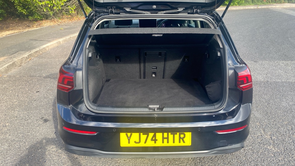 Volkswagen Golf 1.5 TSI Match 5dr Petrol Hatchback - Image 4