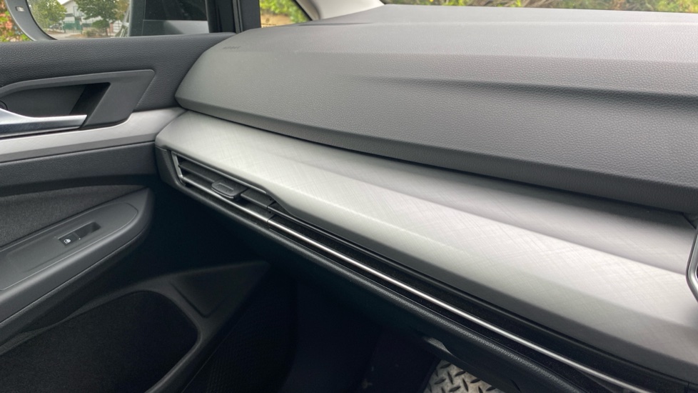 Volkswagen Golf 1.5 TSI Match 5dr Petrol Hatchback - Image 54