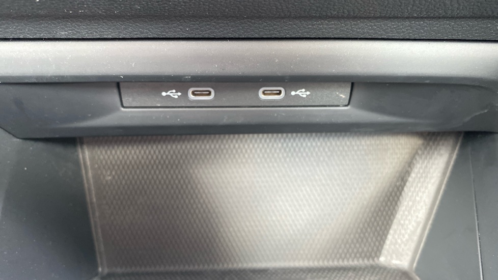 Volkswagen Golf 1.5 TSI Match 5dr Petrol Hatchback - Image 58
