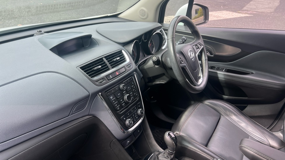 Vauxhall Mokka 1.6i SE 5dr Petrol Hatchback - Image 9