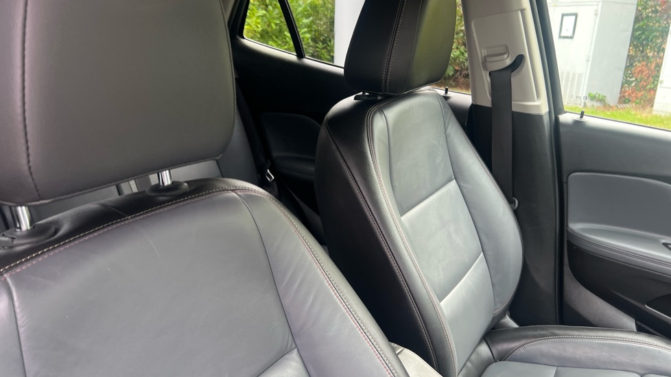 Vauxhall Mokka 1.6i SE 5dr Petrol Hatchback - Image 30