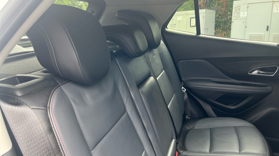 Vauxhall Mokka 1.6i SE 5dr Petrol Hatchback - Image 33