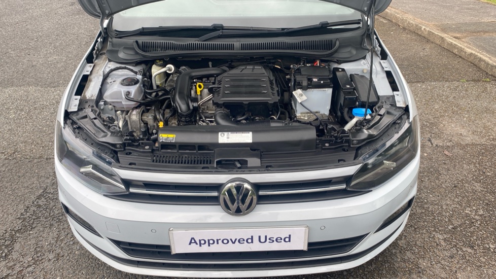 Volkswagen Polo 1.0 TSI 95 SE 5dr Petrol Hatchback - Image 8