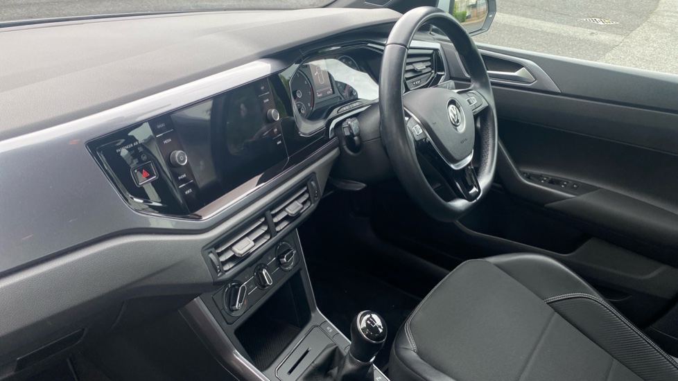 Volkswagen Polo 1.0 TSI 95 SE 5dr Petrol Hatchback - Image 9