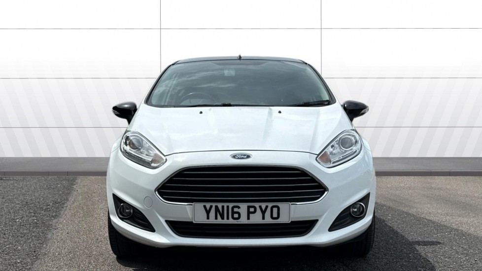 Ford Fiesta 1.25 82 Zetec White 3dr Petrol Hatchback - Image 3