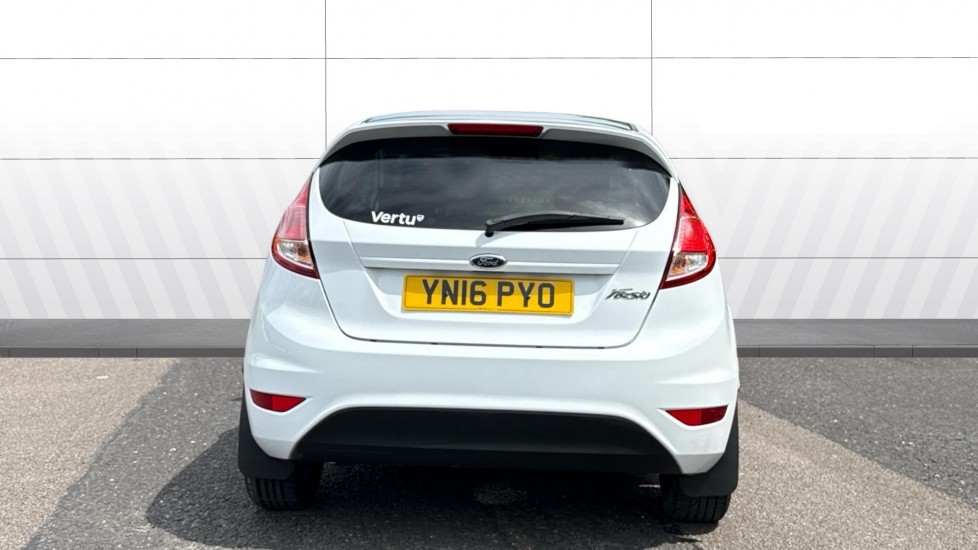 Ford Fiesta 1.25 82 Zetec White 3dr Petrol Hatchback - Image 6