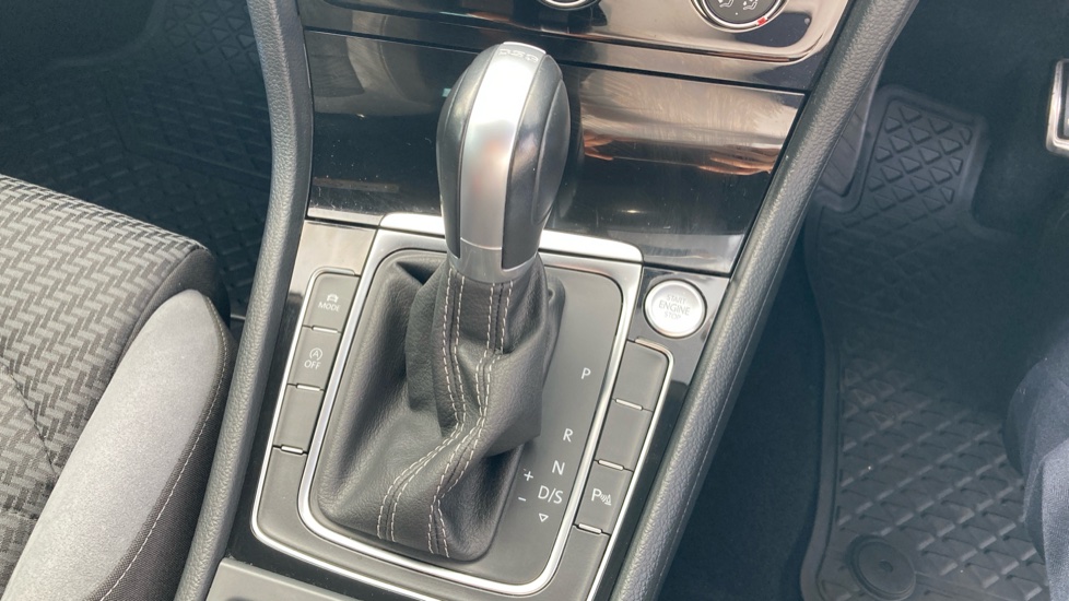 Volkswagen Golf 1.5 TSI EVO 150 R-Line 5dr DSG Petrol Hatchback - Image 13