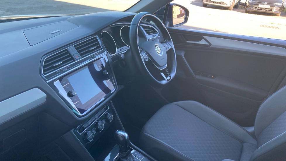 Volkswagen Tiguan 2.0 TDi 150 Match 5dr DSG Diesel Estate - Image 9