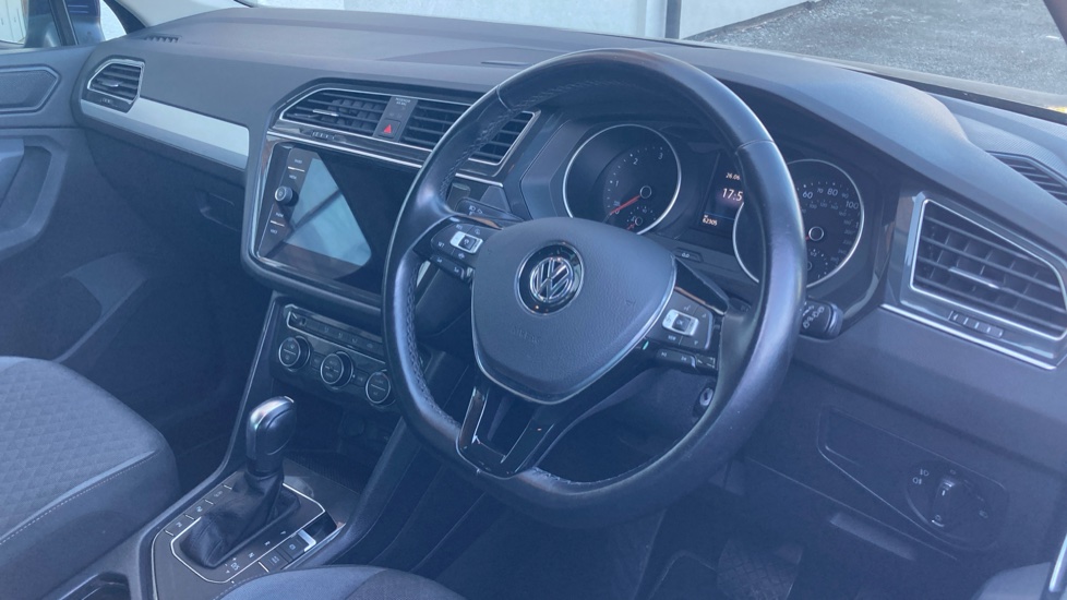 Volkswagen Tiguan 2.0 TDi 150 Match 5dr DSG Diesel Estate - Image 11