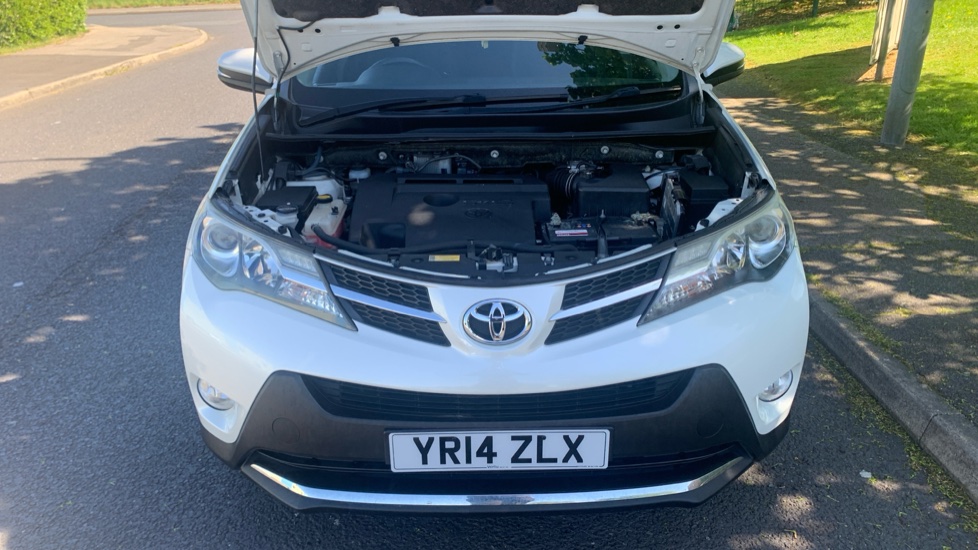 Toyota Rav 4 2.0 D-4D Icon 5dr Diesel Estate - Image 8