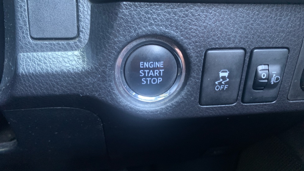 Toyota Rav 4 2.0 D-4D Icon 5dr Diesel Estate - Image 26