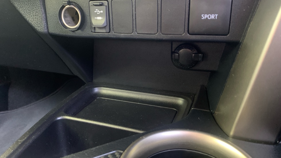 Toyota Rav 4 2.0 D-4D Icon 5dr Diesel Estate - Image 34