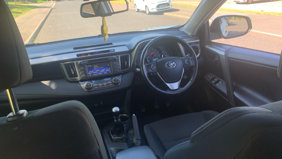 Toyota Rav 4 2.0 D-4D Icon 5dr Diesel Estate - Image 46